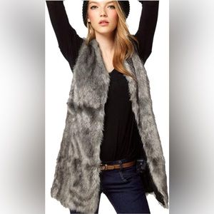 Aritzia talula faux winter vest